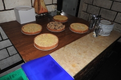 Ahmet Tur der Besitzer des Tanzlokal Melodie - hat wieder leckeren Kuchen spendiert. Danke lieber Ahmet das tut er bereits seit 5 1/2 Jahren