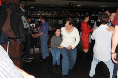 Jeder tanzt mit Jedem...