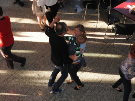 Familien-Tanz - das gibt es nur bei ZEIT ZUM TANZEN